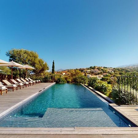 Hotel Restaurant Villa Josephine LʼÎle-Rousse Екстериор снимка