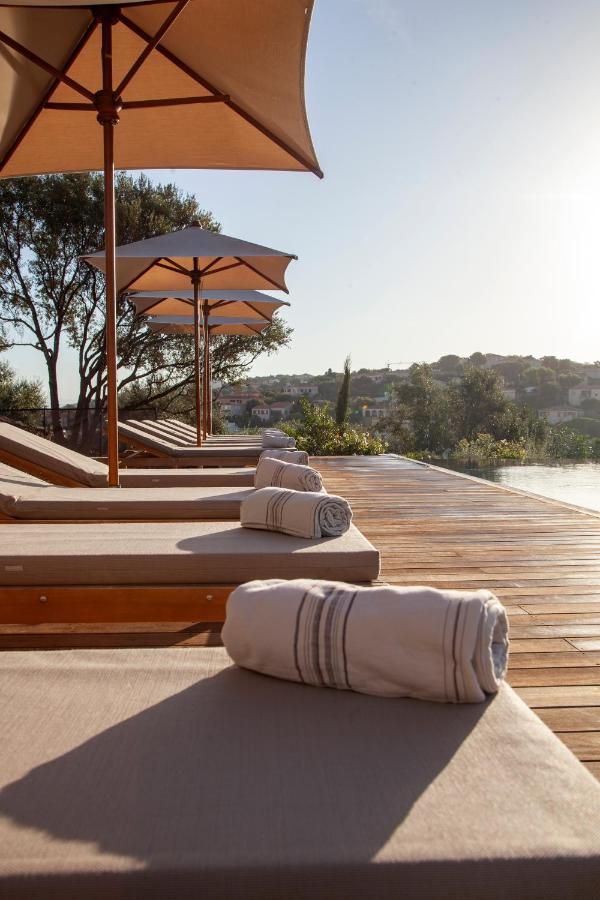 Hotel Restaurant Villa Josephine LʼÎle-Rousse Екстериор снимка